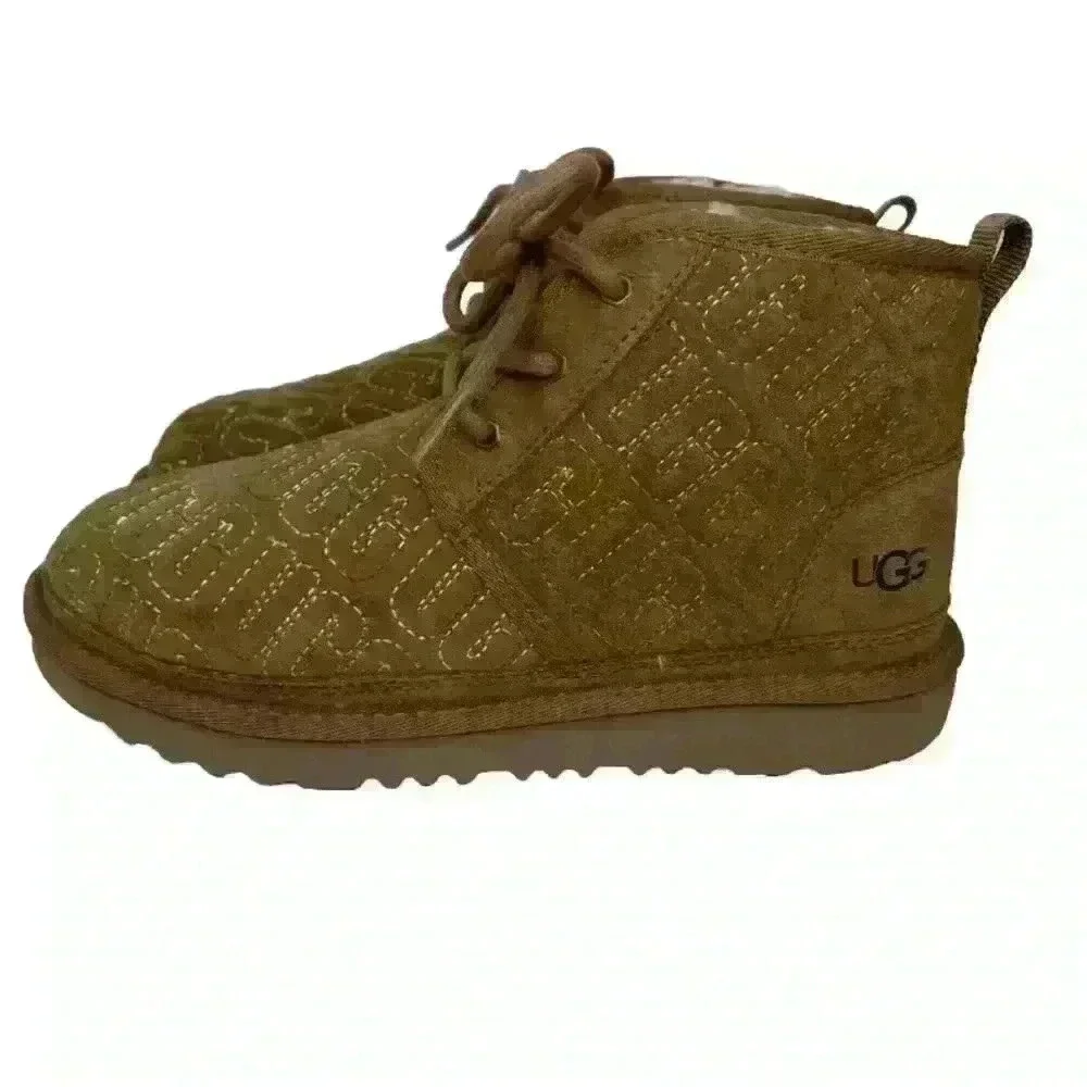New UGG child Unisex size 3 Neumel II Graphic Stitch Chukka brown Boot